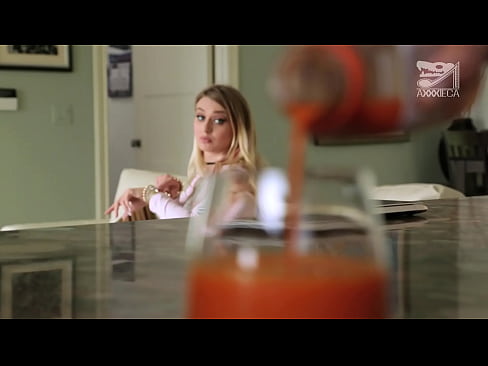 ❤️ بڑی چھاتی اور تنگ بلی کے ساتھ گرم، شہوت انگیز لڑکی ہارے ہوئے سے لنڈ ہو جاتا ہے، لیکن بہت مشکل مقعد فحش  ❌